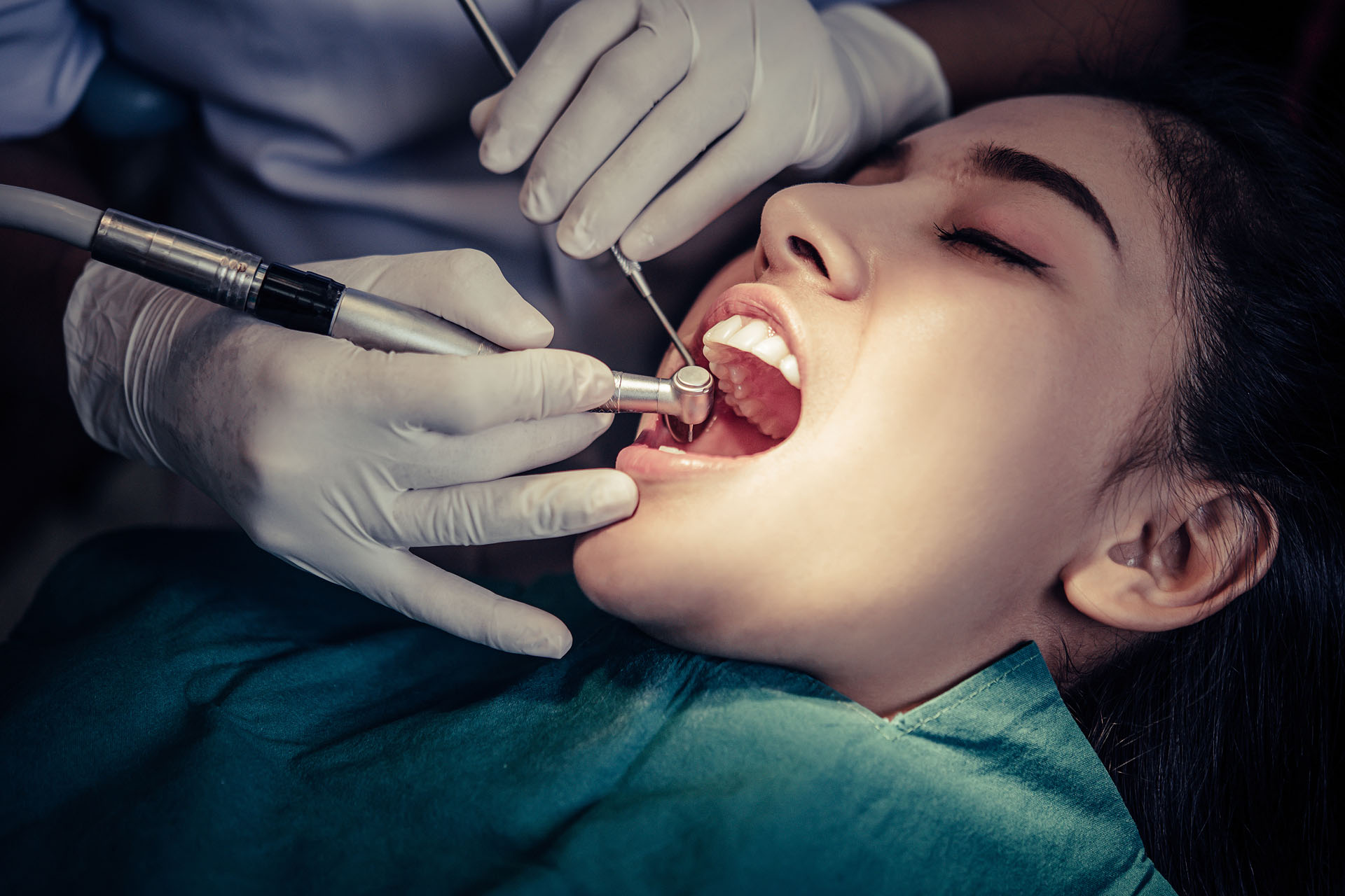 https://shifadentalclinic.in/wp-content/uploads/2020/01/featured-_image-root-_canal-_-treatment.jpg